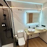 Premium Plaza San Cristóbal - Gran Vía Centro *