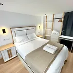 Premium Plaza San Cristóbal - Gran Vía Centro Apartamento