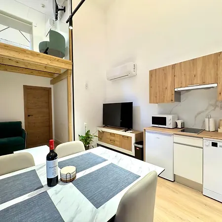Ele Duplex La Ermita شقة *