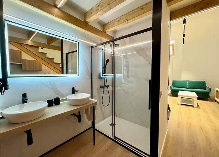 Premium Plaza San Cristobal - Gran Via Centro